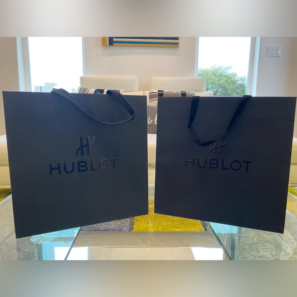 Exclusive HUBLOT Shopping Bag & Ribbon ONLY